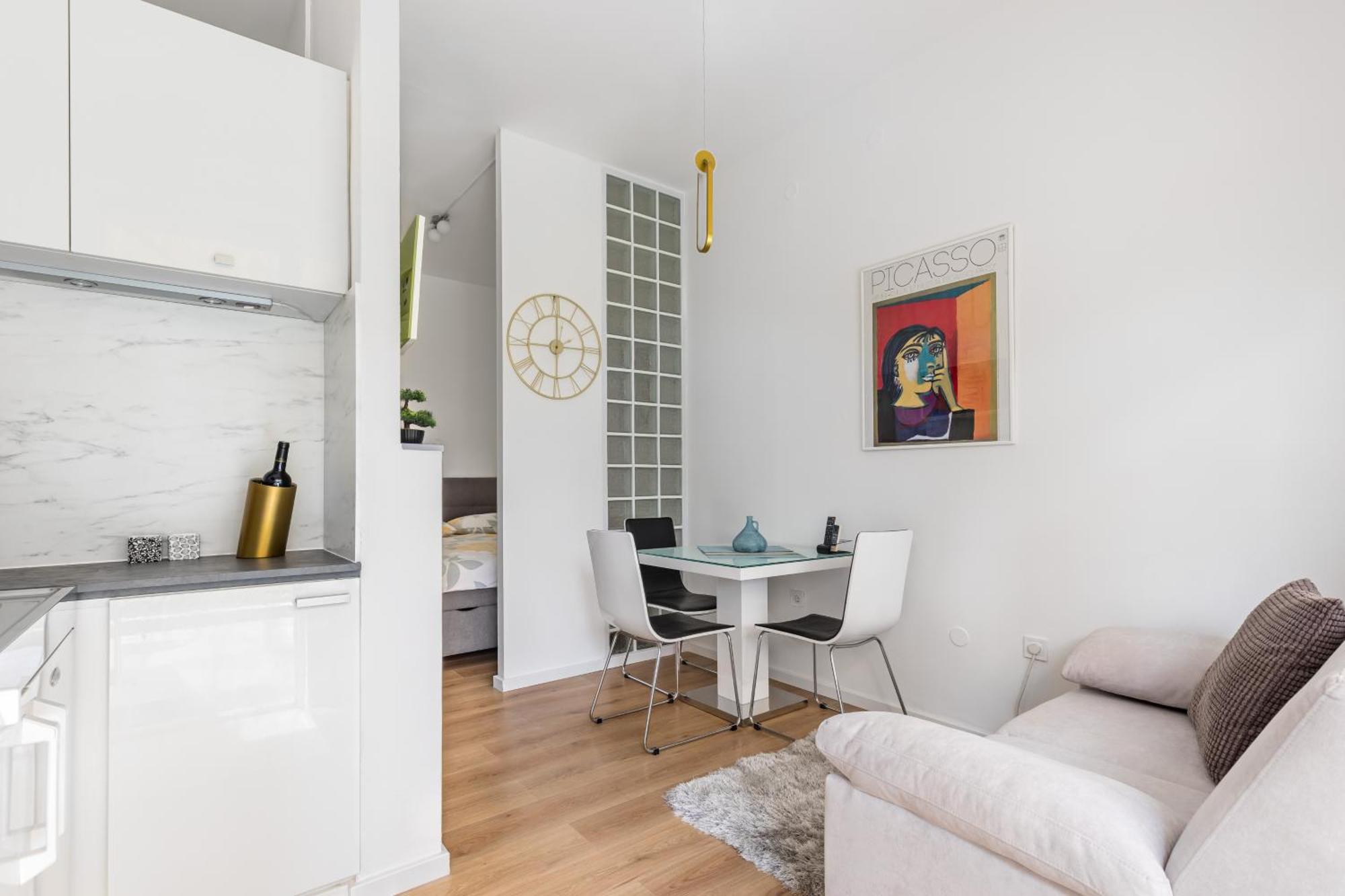 Apartman Modern Studio Near Znjan Beach